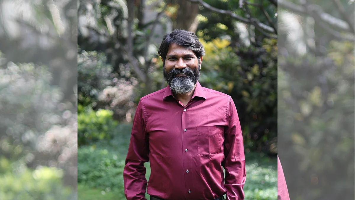 Manikandan Vembu, Sridhar Vembu's younger brother