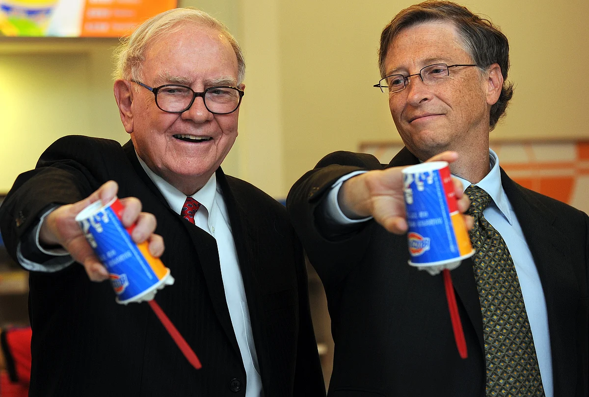 Warren Buffett (Left) and Bill Gates (Right) have shared an enduring friendship.