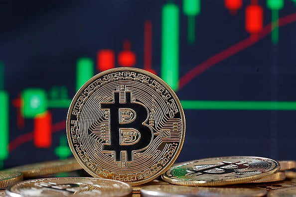 Bitcoin reclaims $80K after three months on strong ETF inflows; gains 12% in April