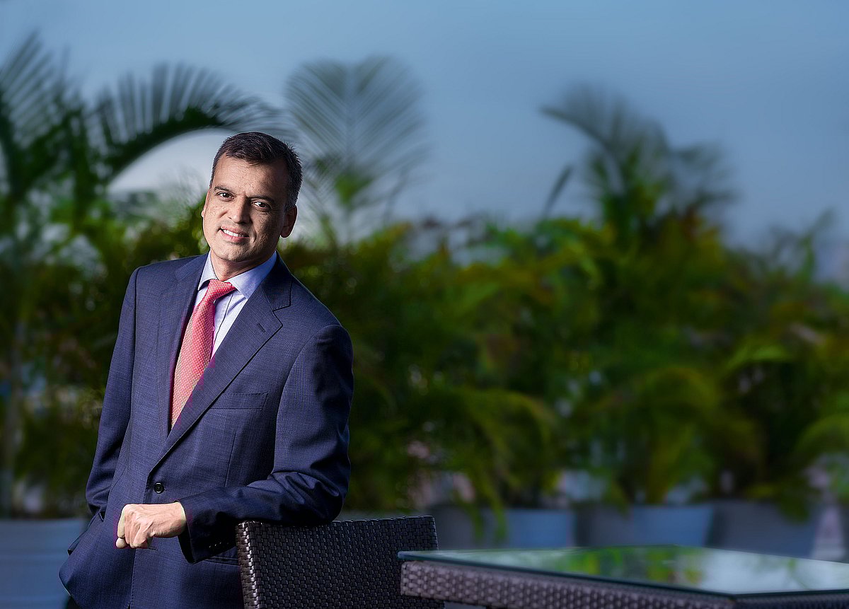 Bajaj Finance Shares Dip as MD Resigns, Rajeev Jain Returns to Helm