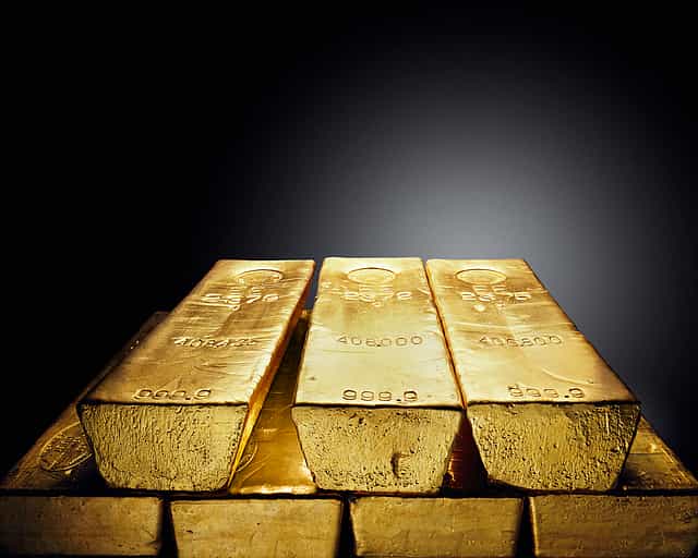 Gold prices hit historic ₹96,340 in India amid global bullion surge