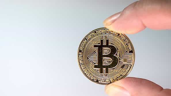 Bitcoin nears $95K as momentum builds; Standard Chartered projects $120K target for Q2