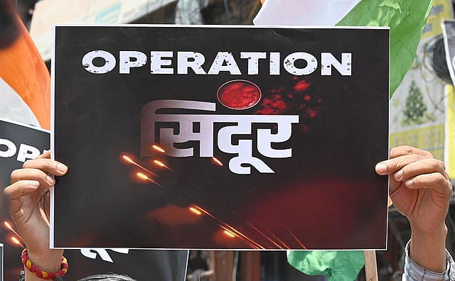 India swiftly thwarts attempt by Pakistan to target military stations in Jammu, Pathankot, and Udhampur India swiftly thwarts attempt by Pakistan to target military stations in Jammu, Pathankot, and Udhampur