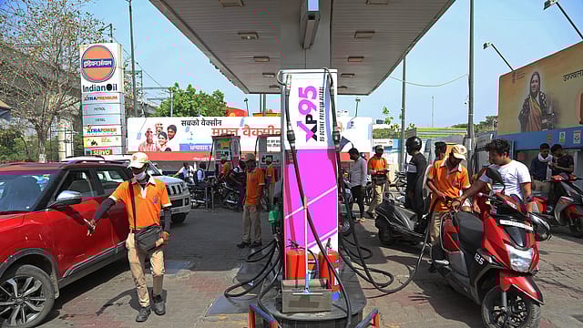 E20 blended petrol causes a 'marginal decrease' in fuel efficiency: Govt E20 blended petrol causes a 'marginal decrease' in fuel efficiency: Govt