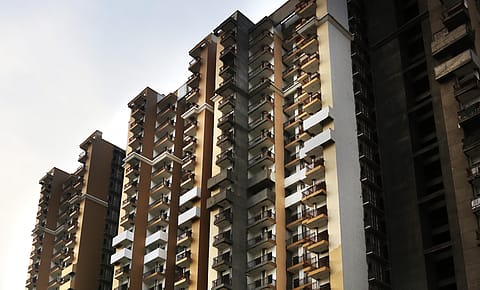 The assessment tracks the EMI-to-income ratio across six major cities—Mumbai, Delhi-NCR, Bengaluru, Hyderabad, Chennai, and Pune—spanning three income brackets from 2021 to 2028.