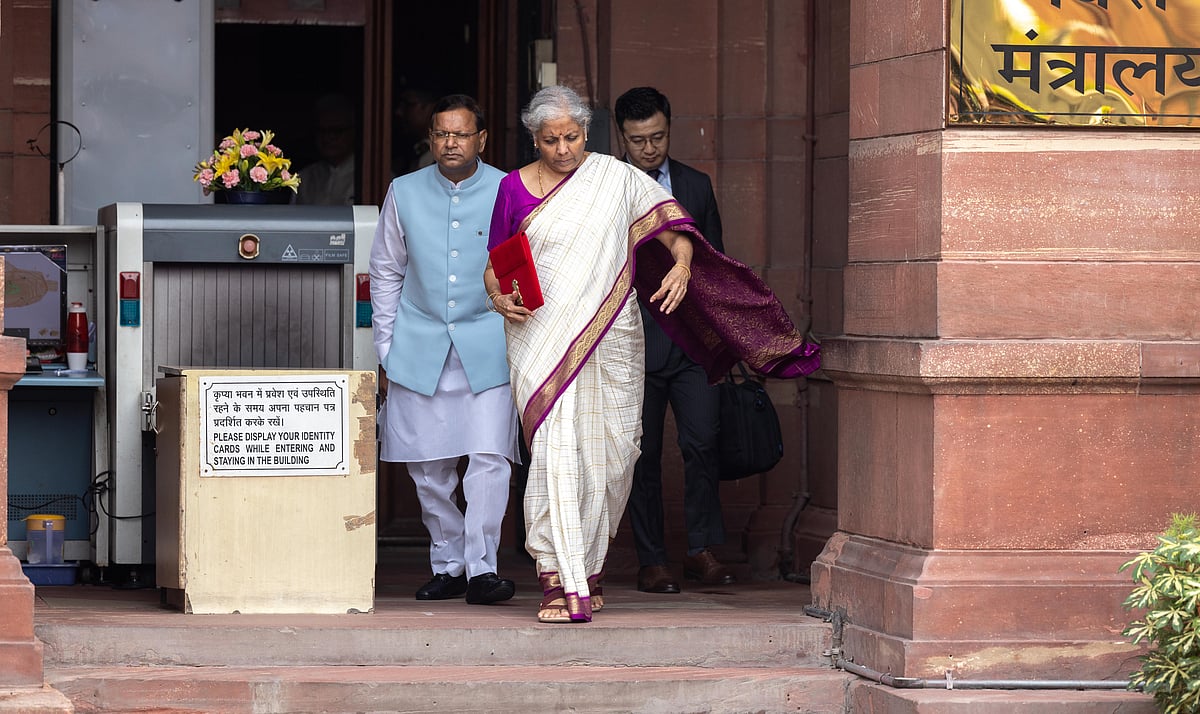 FM Sitharaman tables Economic Survey 2025-26; FY27 GDP growth projected ...