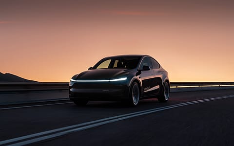 To generate buzz, Tesla offered the first rides to digital creators and influencers.