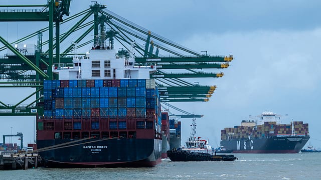JNPA becomes the first Indian port to have over 10 million TEUs of container handling capacity JNPA becomes the first Indian port to have over 10 million TEUs of container handling capacity