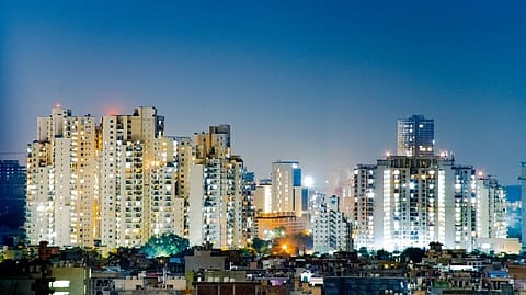 Homes priced below Rs 1 crore, and particularly those under Rs 50 lakh, continued to face pressure through 2025.