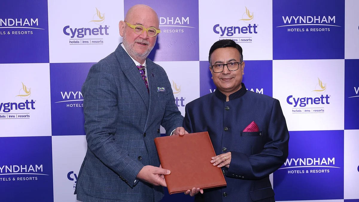 Dimitris Manikis, President EMEA, Wyndham Hotels & Resorts and Sarbendra Sarkar, Founder & Managing Director, Cygnett Hotels & Resorts