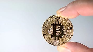 Bitcoin tops $121K, becomes world's fifth-largest asset as m-cap surges past Amazon, Google