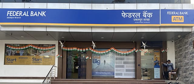 Federal Bank Q2 net profit rises 11% QoQ to ₹955 crore; NII hits record high  