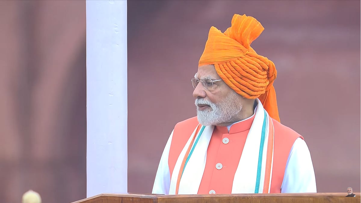 PM Modi gives a clarion call for Aatmanirbhar Bharat amid tariff ...