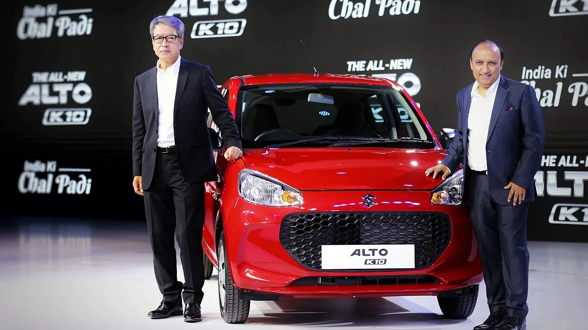 The total tax on small petrol cars less than four meters in length and having an engine capacity of less than 1200 cc is 29%, including 1% cess. 