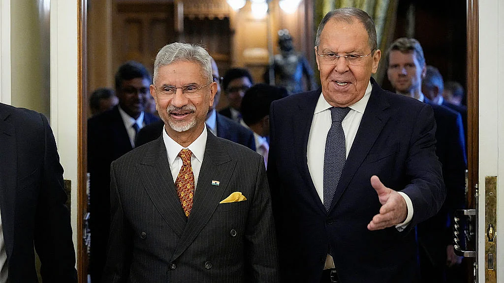 Russian Foreign Minister, Sergei Lavrov with India's External Affairs Minister, S. Jaishankar.