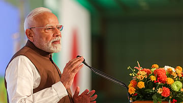PM Modi holds AI roundtable wi PM Modi holds AI roundtable wi