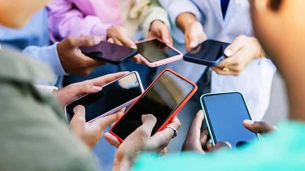 GST cut unlikely on smartphones, 18% tax may continue: Industry sources