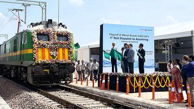 Maruti Suzuki becomes the first carmaker to transport vehicles by rail in Kashmir Valley