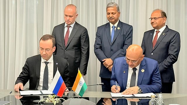 HAL and Russia’s UAC sign MoU to produce narrow-body aircraft SJ-100 for UDAN scheme HAL and Russia’s UAC sign MoU to produce narrow-body aircraft SJ-100 for UDAN scheme