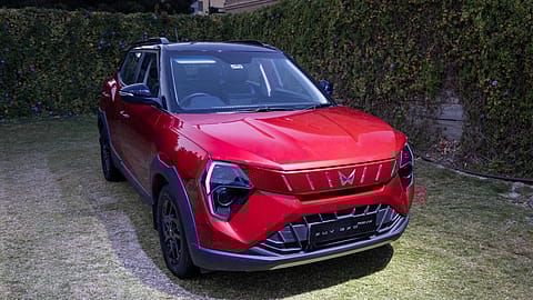 The XUV 3XO EV comes with a 39.4 kWh battery pack, which produces 110 kW of power and 310 Nm of torque, offering a range of up to 285 km