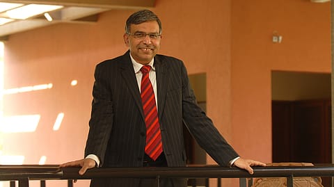 Following a two-decade stint at Wipro, Girish Srikrishna Paranjpe later left the company to join Bloom Energy in 2011 as the Managing Director of Bloom International.