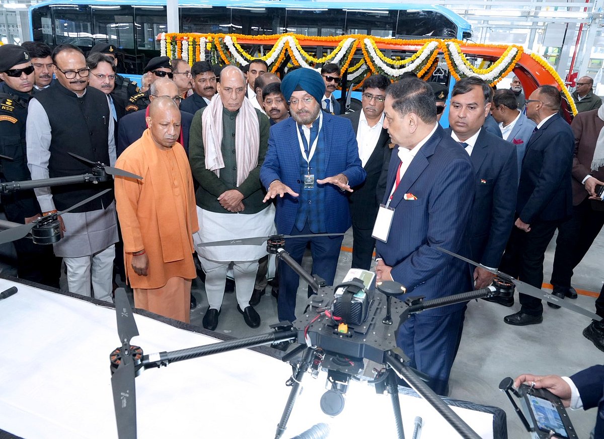 Defence minister Rajnath Singh, UP CM Yogi Adityanath inaugurate ...