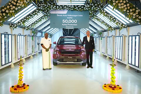 H.D. Kumaraswamy, Union Cabinet Minister of Heavy Industries and Minister of Steel with Piyush Arora, MD & CEO, Skoda Auto Volkswagen India