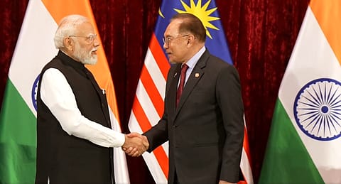 Prime Minister Modi and Malaysian Prime Minister Anwar Ibrahim