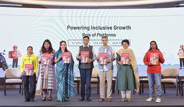 Zomato, Blinkit shift focus to gig workers' welfare as policy spotlight intensifies Zomato, Blinkit shift focus to gig workers' welfare as policy spotlight intensifies