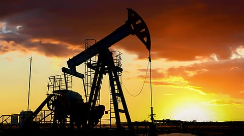 Wall Street, where trading is closed Friday, finished its first winning week since the start of the Iran war, although trading started out with a decline driven by a surge in oil prices.

