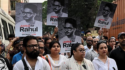 The decision to suspend shooting was taken at a meeting of the West Bengal Motion Pictures Artists’ Forum and the Federation of Cine Technicians and Workers of Eastern India on Sunday.