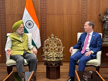 Puri, US envoy Gor discuss energy ties after Modi–Trump call amid Hormuz tensions