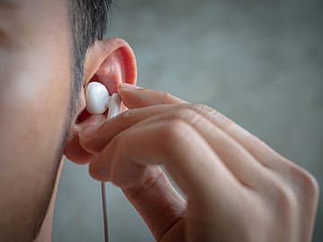India's paid music subscriptio