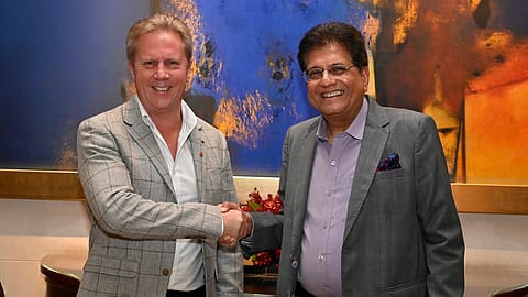 Todd McClay, Minister for Trade and Investment, New Zealand and Union Commerce and Industry Minister Piyush Goyal