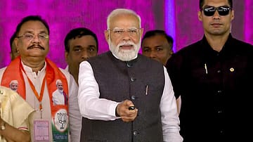 PM Modi inaugurates ₹36,000 crore Ganga Expressway; 594-km corridor halves travel time, boosts industry across 12 UP districts