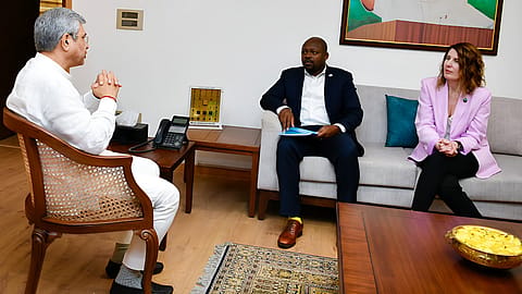 Union Minister for Electronics and Information Technology Ashwini Vaishnaw interacting with Google Inc's officials in New Delhi