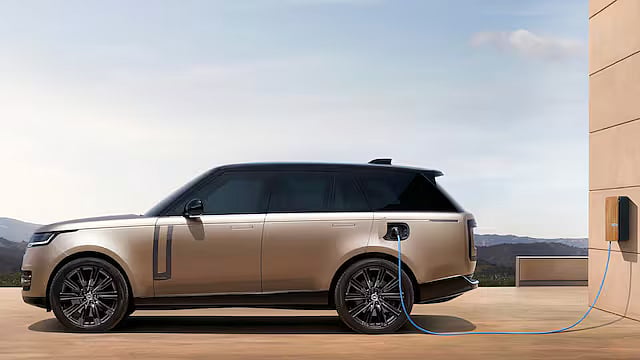 JLR Targets Double-Digit Revenue Growth, £1.7 Billion Cost Savings and ...