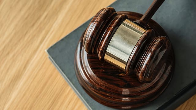 Delhi HC restrains Cartel Bros from using GODFATHER as whisky brand name during pendency of trademark dispute with Devans Modern Breweries Delhi HC restrains Cartel Bros from using GODFATHER as whisky brand name during pendency of trademark dispute with Devans Modern Breweries