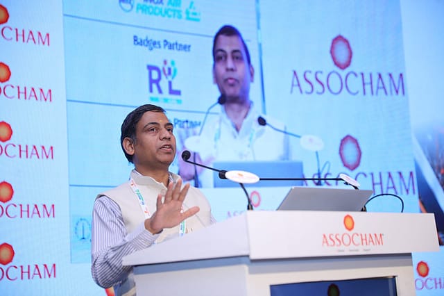 Steel industry must decarbonis Steel industry must decarbonis