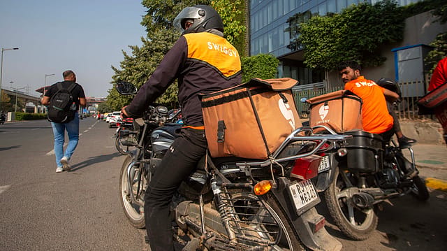 Swiggy targets ₹10,000 crore E Swiggy targets ₹10,000 crore E