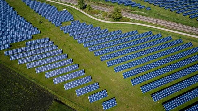Race to 500 GW: India’s renewa Race to 500 GW: India’s renewa