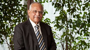 Apollo Hospitals to add 5-10 h Apollo Hospitals to add 5-10 h