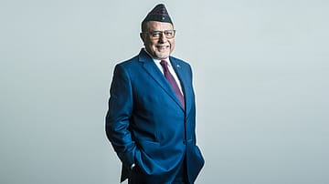 Zee shareholders approve reapp