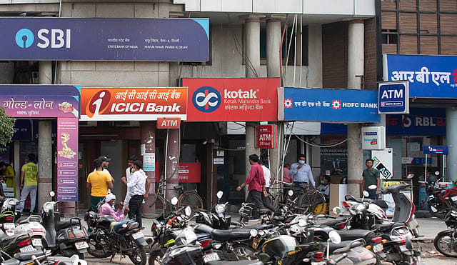 Banks to remain open on Sunday Banks to remain open on Sunday
