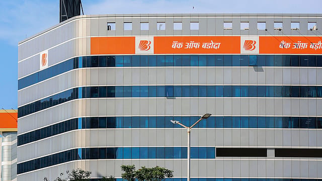 Bank of Baroda shares fall 3% 