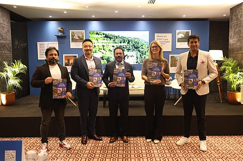 L-R): Virendra Jain, Co-Founder & CEO at Videc Consultants; Yang Li, Head, Public Affairs, APAC at Booking.com; Suman Billa, IAS, Additional Secretary & Director General, Ministry of Tourism, Government of India; Laura Houldsworth, Managing Director, APAC at Booking.com; Santosh Kumar, Regional Head, South Asia at Booking.com