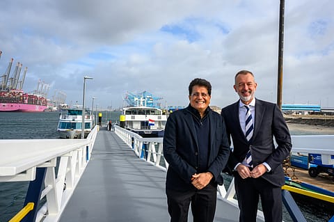 Piyush Goyal Boudewijn Siemons, CEO, Port of Rotterdam