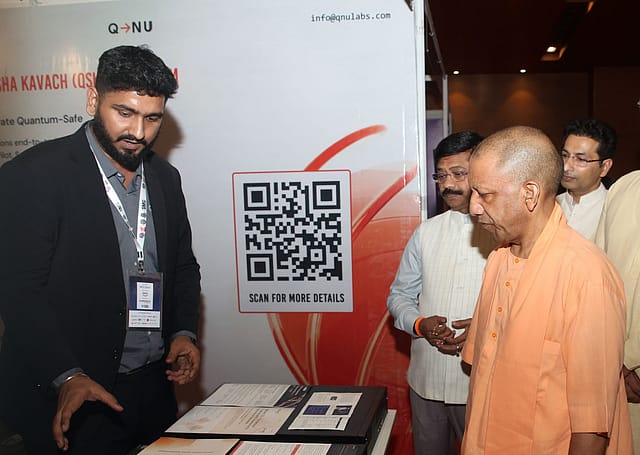 UP govt signs 15 MoUs to attra UP govt signs 15 MoUs to attra