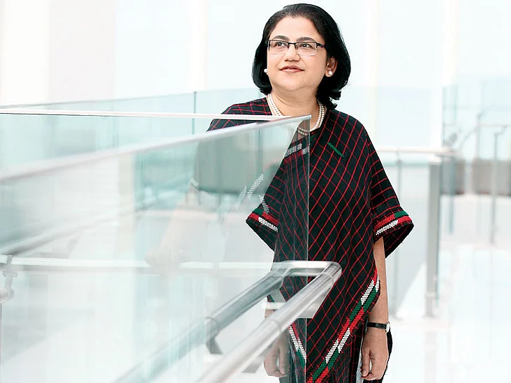 Roopa Kudva, who joined Crisil in 1992 as a  senior rating analyst , rose to managing director and CEO of the company in 2007.