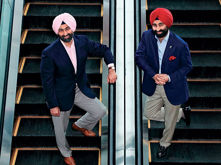  Malvinder Mohan Singh [left] and younger brother Shivinder Mohan Singh.